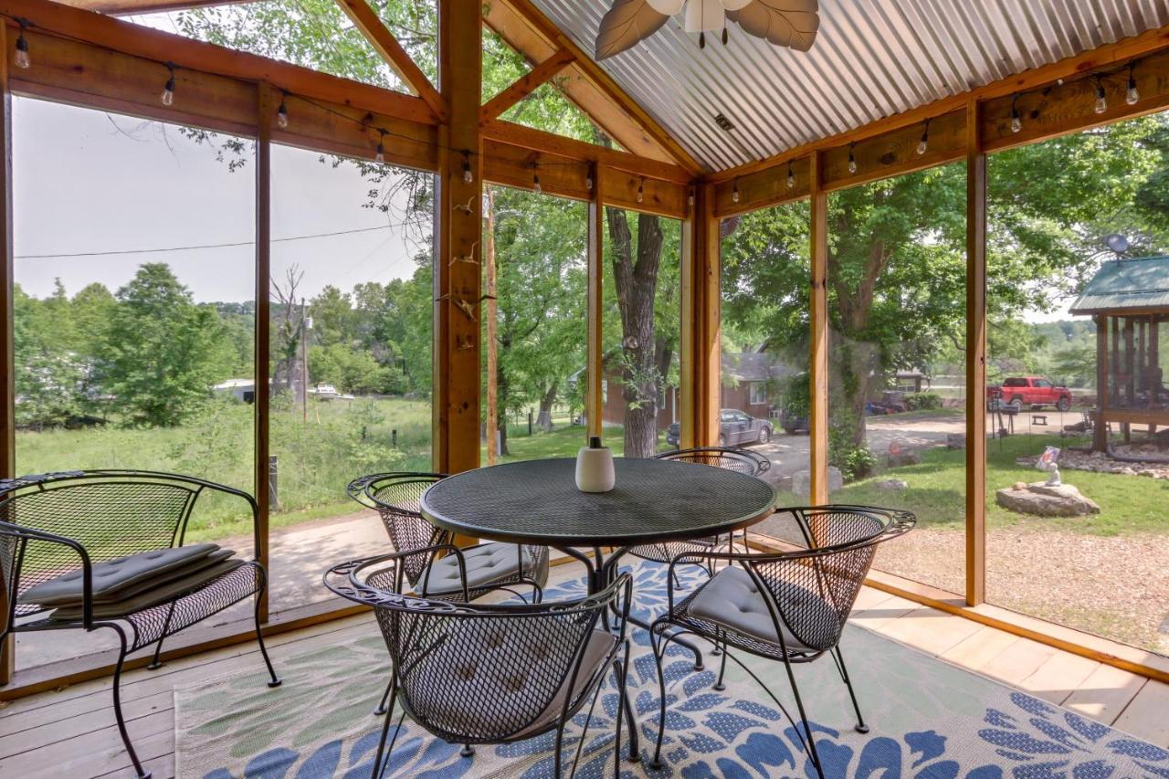 Warsaw Cabin With Sunroom And Lake Access! エクステリア 写真